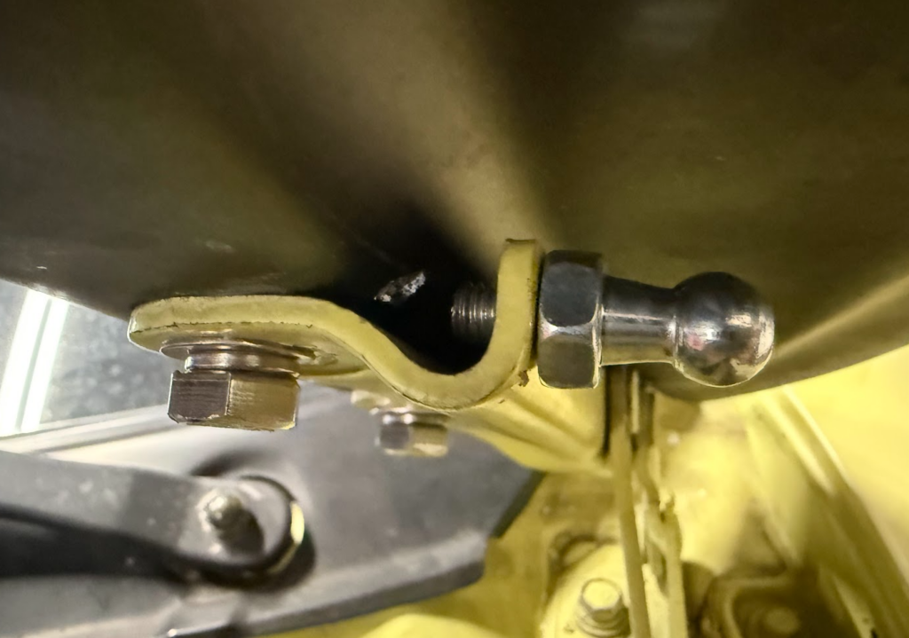 Ball Stud attached to the hinge.